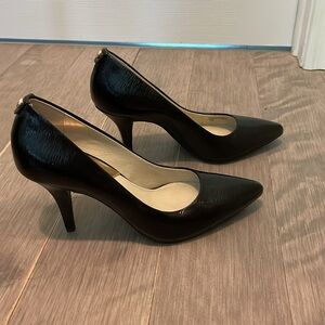 Michael Kors patent textured 1.5” black heels- Size 5.5 Like new. Excellent cond